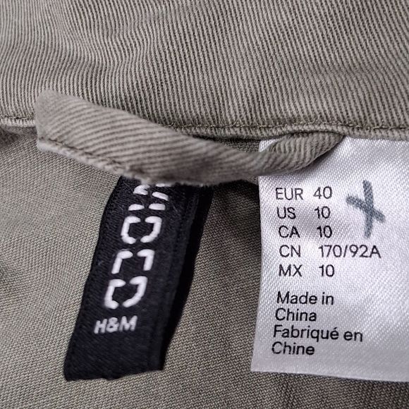 H&M Divided Stylish Sage Green Jacket     Size 10 - Picture 14 of 14